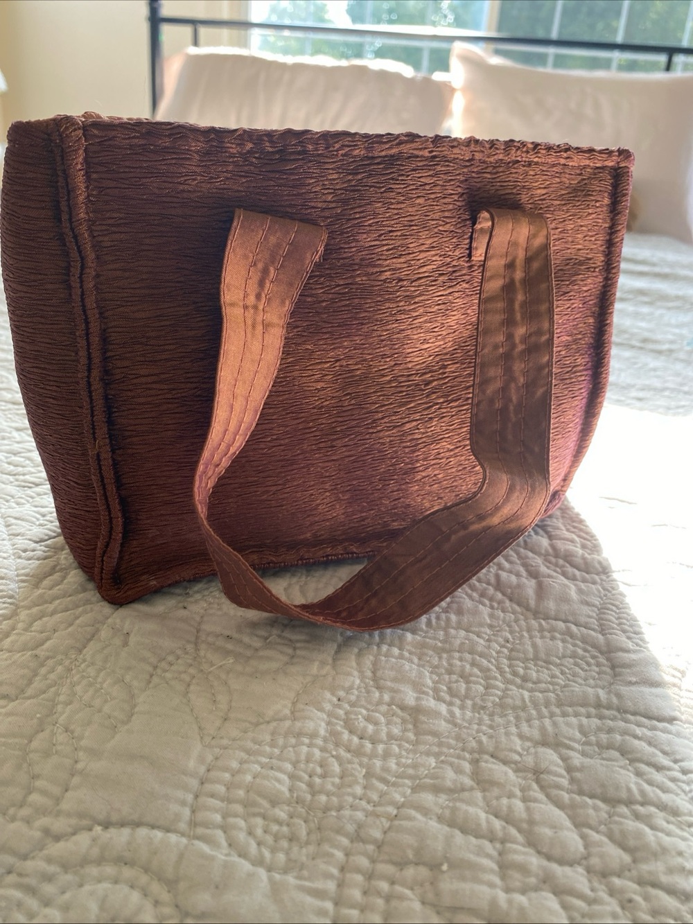 Jim Thompson Silk Mini Tote in Iridescent Rust Brown/ Deep Blush Pink Drawstring - Picture 4 of 16